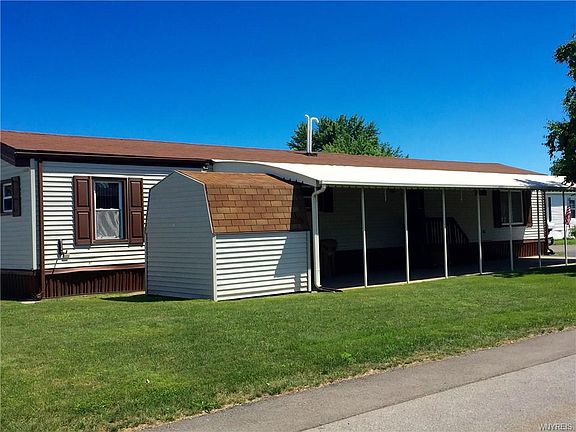 3rd image of 121 Jenny Ln