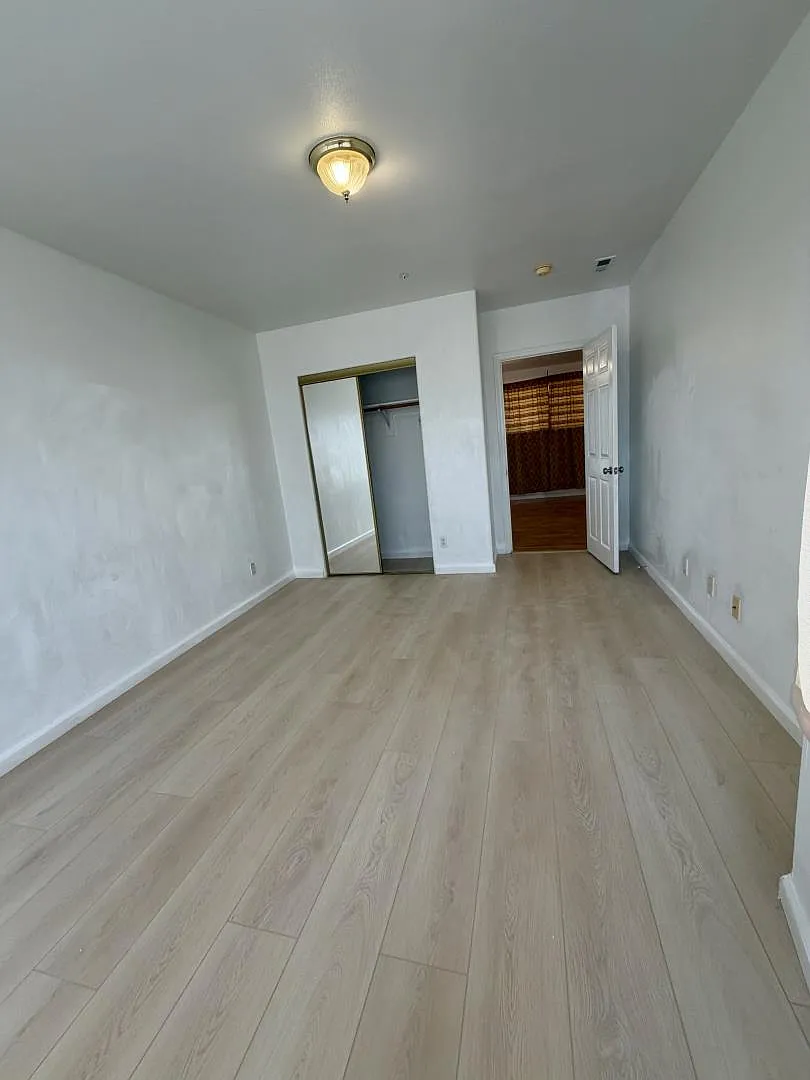 5301 Mission St APT 1 - Photo 7