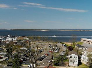 278 Bayside Dr, Highlands, NJ 07732