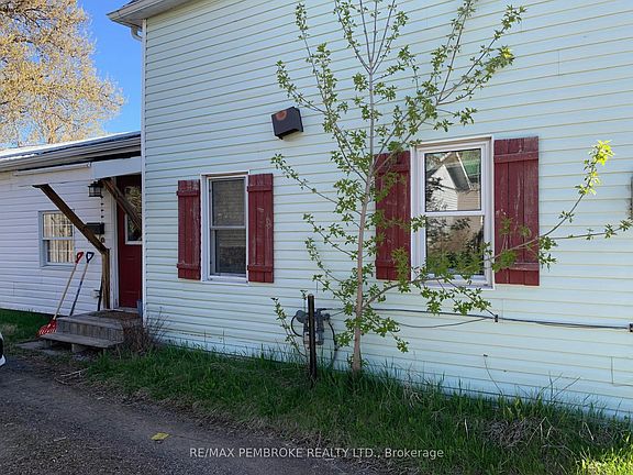 3rd image of 454 Norman St