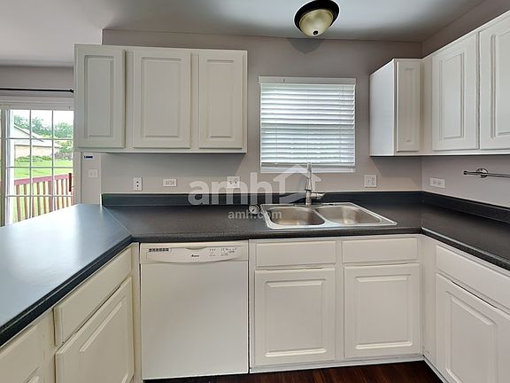 4th image of 38333 Monarch Ct
