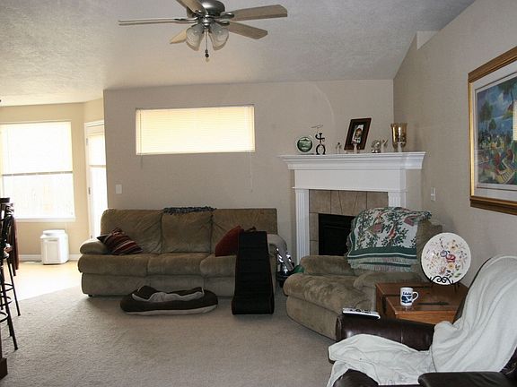 Living Rm