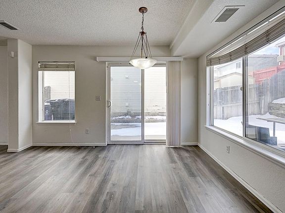 5th image of 4071 N Orleans Ct