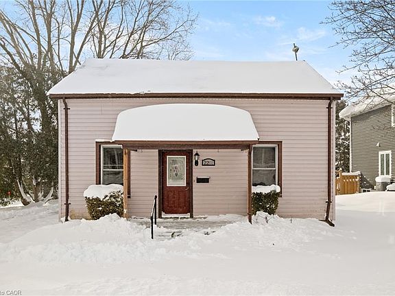 4th image of 2207 William Shakespeare St
