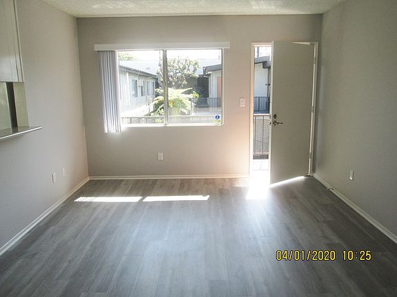 3rd image of 3339 S Canfield Ave APT 209