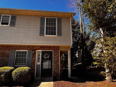 858 E Sherwood Hills Dr, Bloomington, IN, 47401