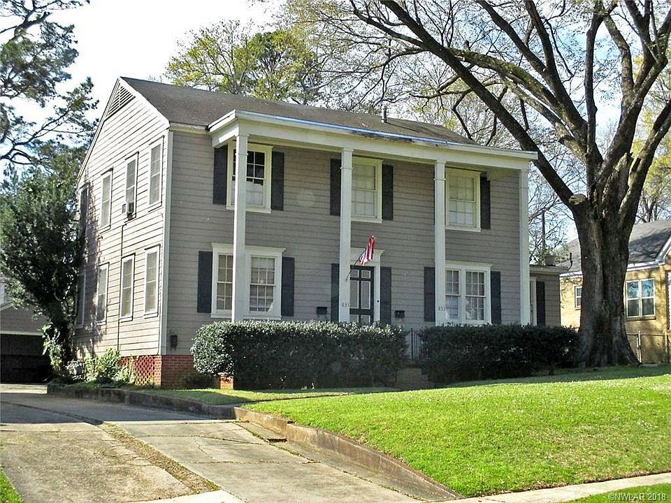 1st image of 833 Columbia St