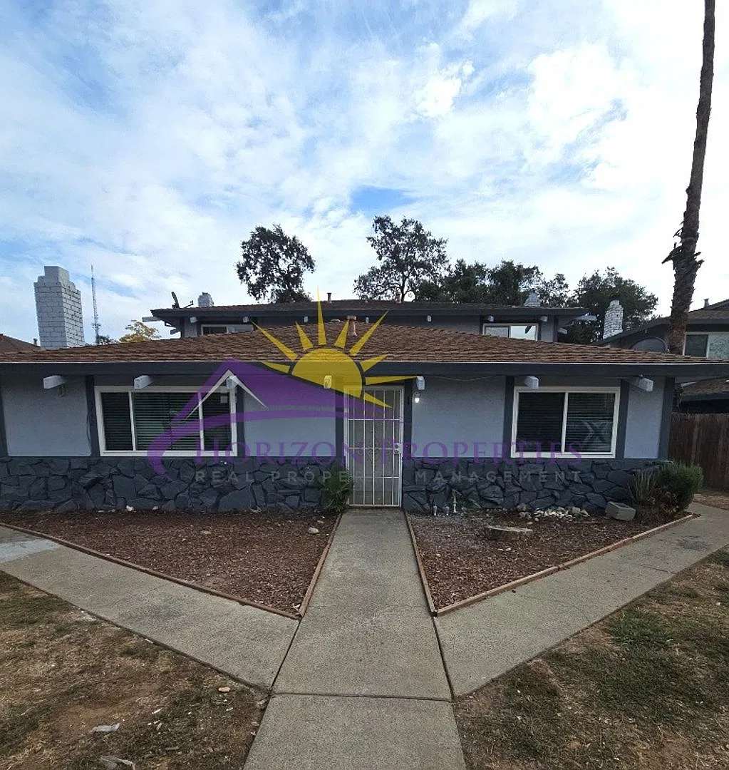 5742 Blachly Way — Photo 1