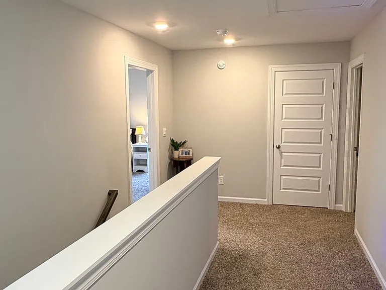 1620 Rosemary Park — Photo 24