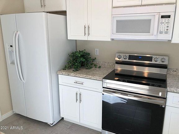 3rd image of 15818 N 25th St Unit 105