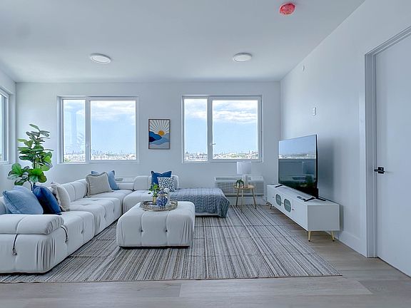 2nd image of 28 Jefferson St #300
