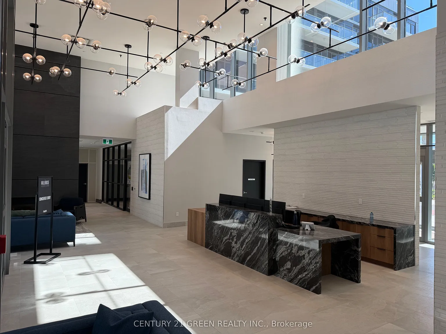 1 bed, $2,000 — Photo 1