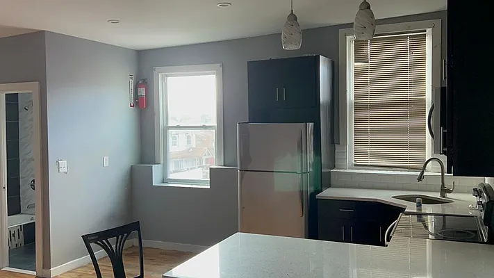 Rented by Highline Residential | media 4