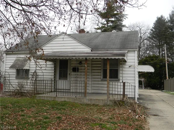 435 McKinley Blvd, Mc Donald, OH 44437