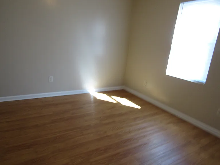208 Largo Ct — Photo 4