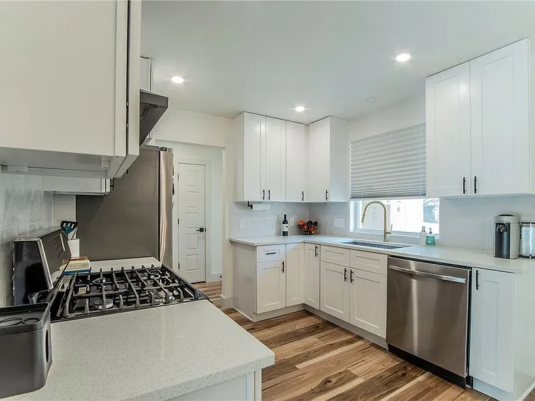 5702 Whitebrook Dr — Photo 8