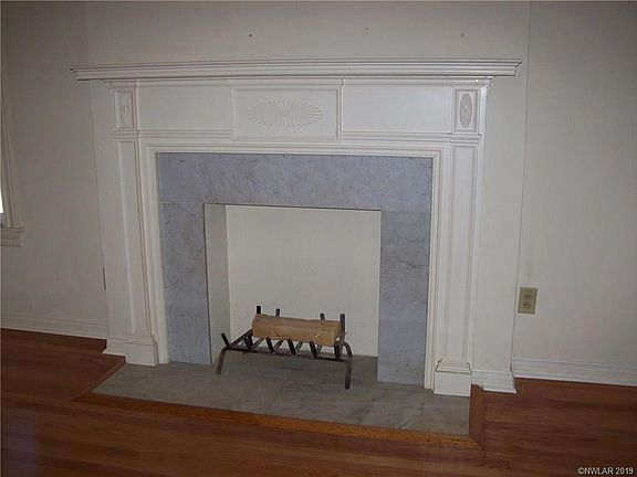 5th image of 3704 Gilbert Dr