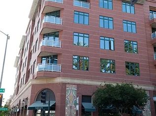 125 N Raymond Ave Unit 302, Pasadena, CA 91103