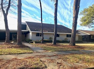 5231 Birdwood Rd, Houston, TX 77096