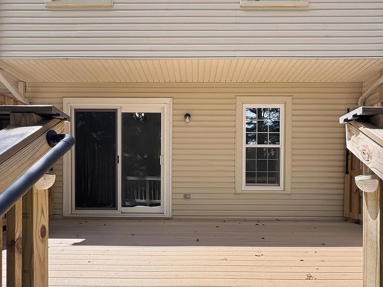 1107 Oak View Dr — Photo 16