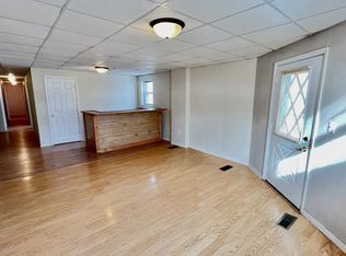 3203 W 32nd St #1, Dubuque, IA 52001