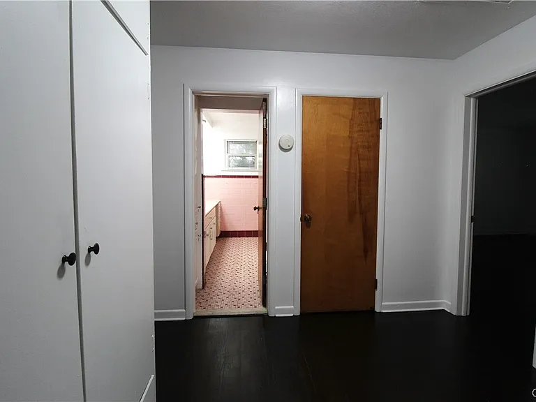 24 Forest Rd — Photo 20