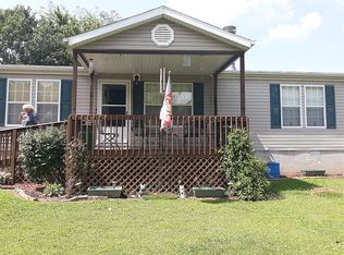 1433 Elkville Rd, Elkville, IL 62932