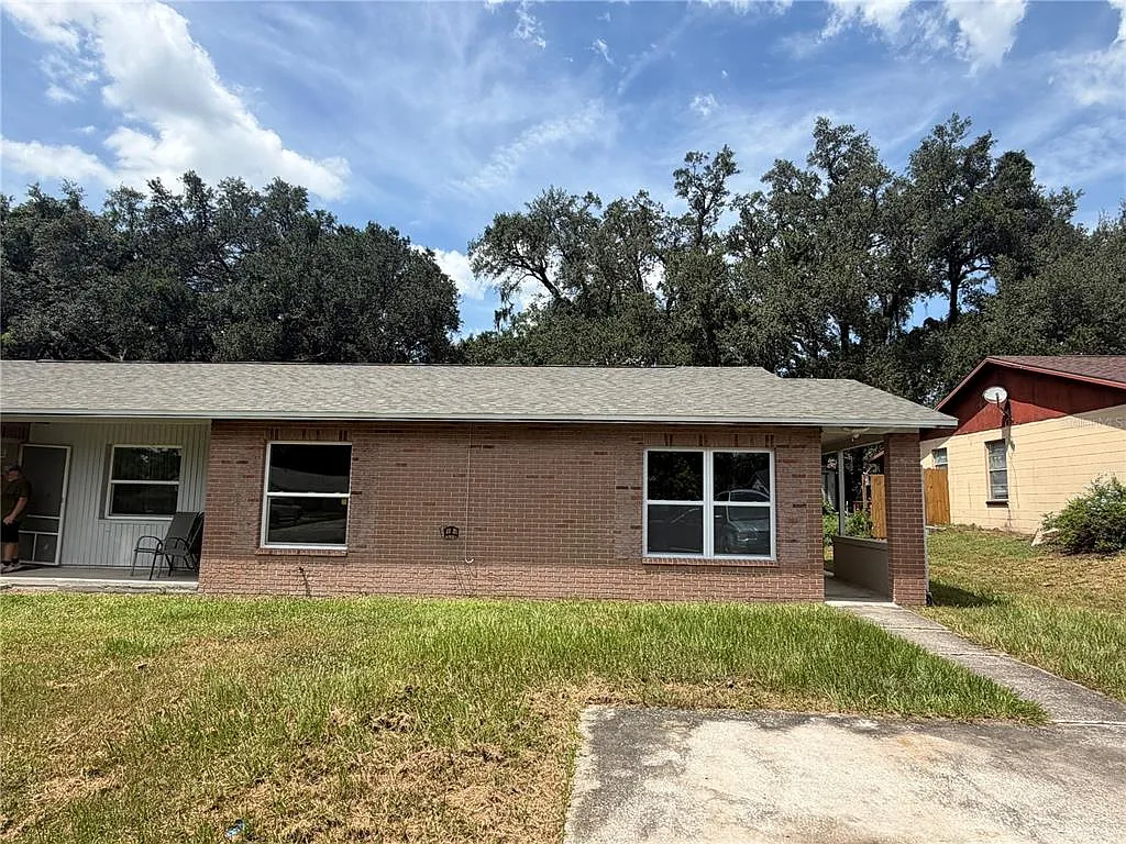 2 bed, 1.0 bath, 900 sqft, $1,500 — Photo 2