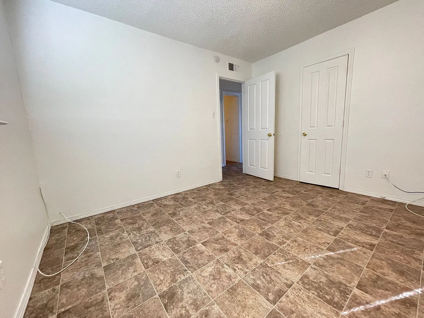 Valle del Sol Apartments — Photo 4