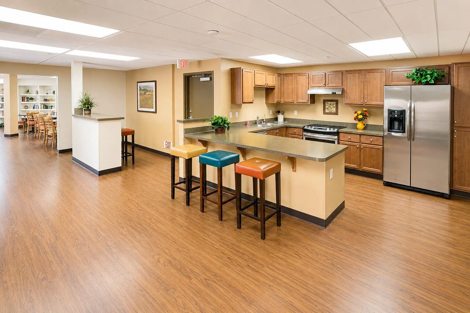Huntington Plaza Senior Apartments — Photo 1