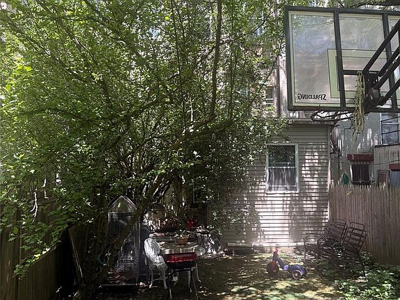 5th image of 64 Hancock Street