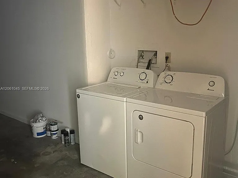 5901 Chester Ln — Photo 14