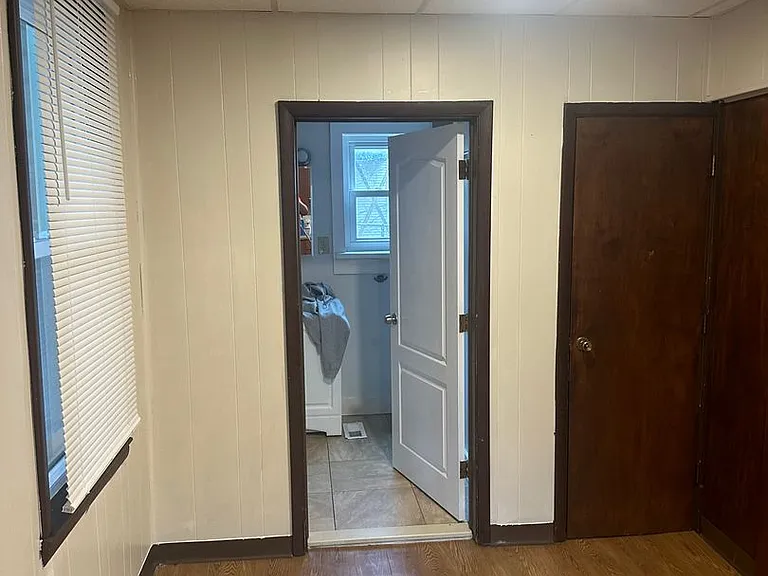 605 E Buchtel Ave — Photo 9