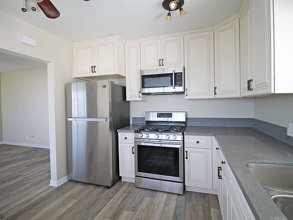5th image of 2608 Voorhees Ave #A