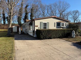 1800 Osborn Ave UNIT 27E, Riverhead, NY 11901