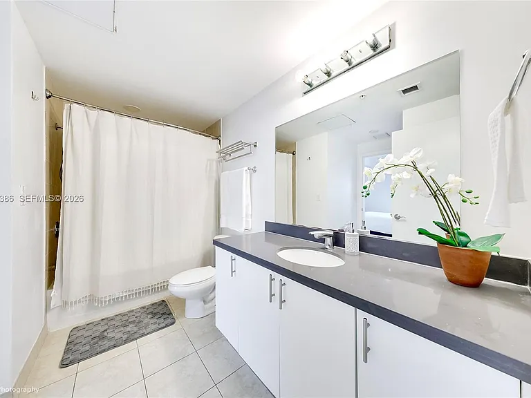 90 SW 3rd St #3109 — Photo 6