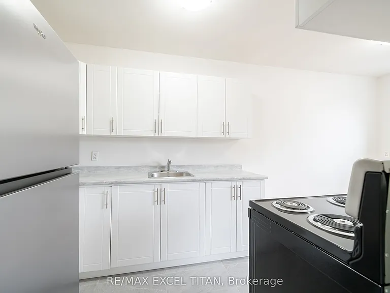 4 Hill Heights Rd #106 — Photo 11