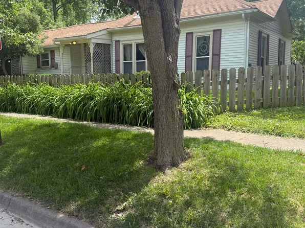 616 W Jackson Ave S, Fairfield, IA 52556