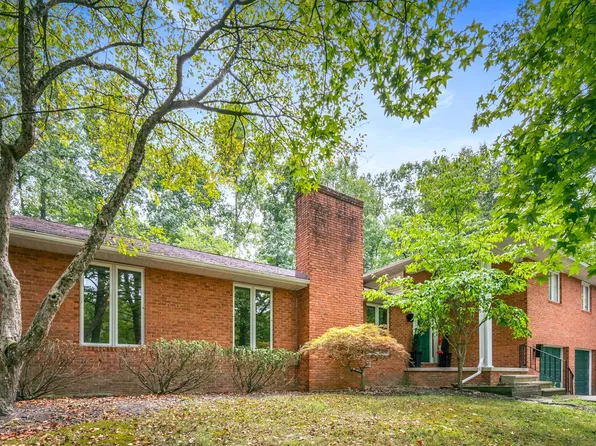 223 Bryal Dr, Ashland, KY 41101