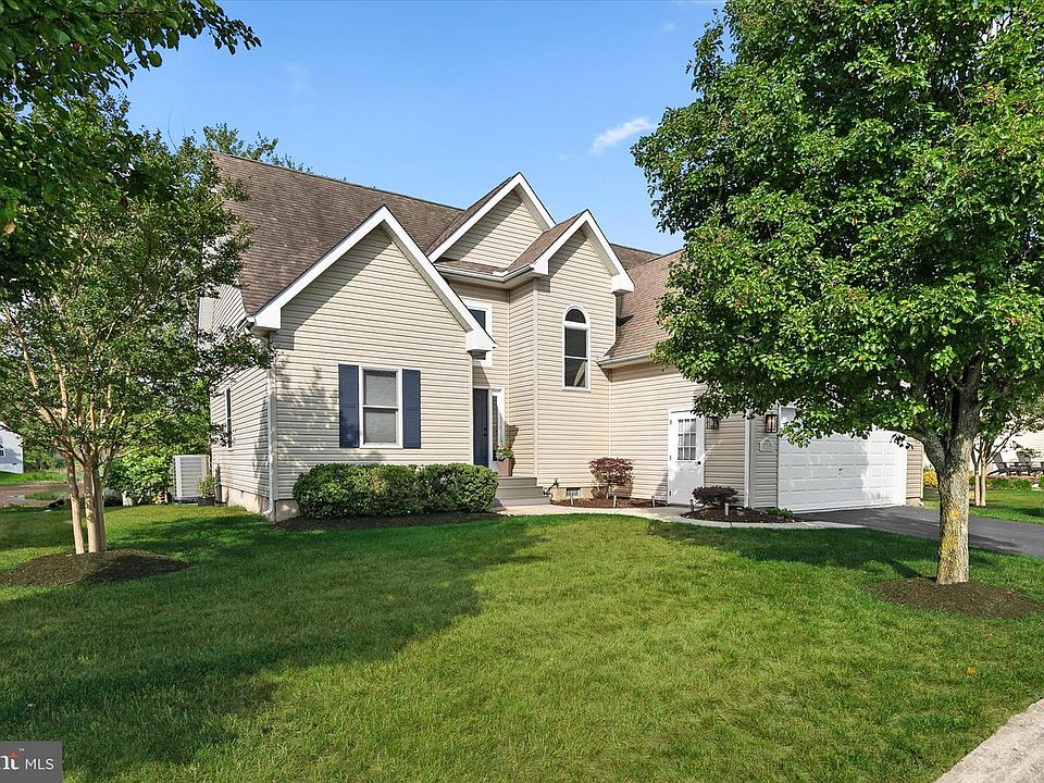 1st image of 37116 Pinehurst Ct