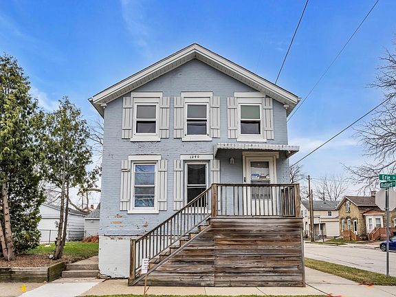 2nd image of 1240 Erie STREET