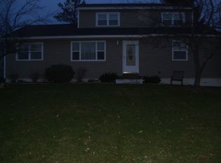 119 Stoney Dr, Syracuse, NY 13219