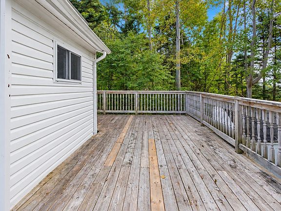 5th image of 125 Rudderham Rd