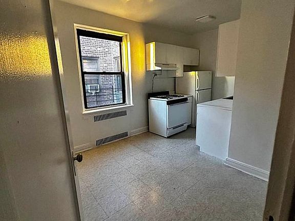 2nd image of 85-10 Elmhurst Ave #2