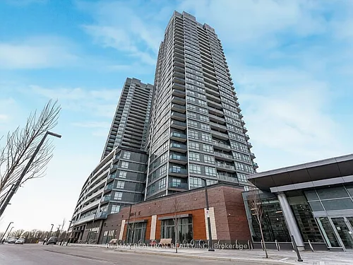 30 Upper Mall Way Photo 1