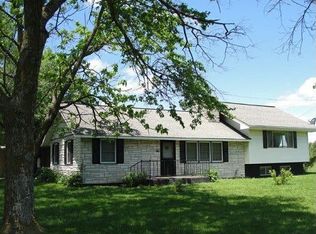 105 King Ln, Raymondville, MO 65555