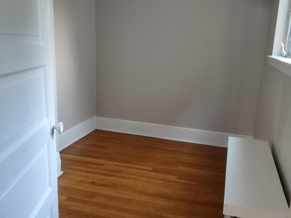 Office/Bonus Room