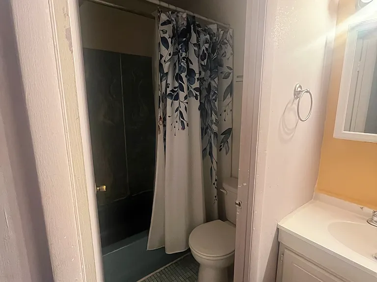 330 Bainbridge St #23 — Photo 2