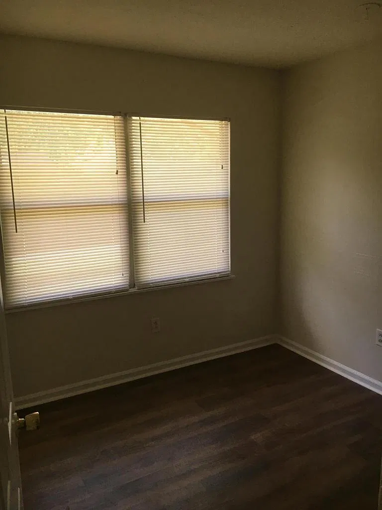 Brick home in desirable Dorchester District 2 schools! — Photo 3