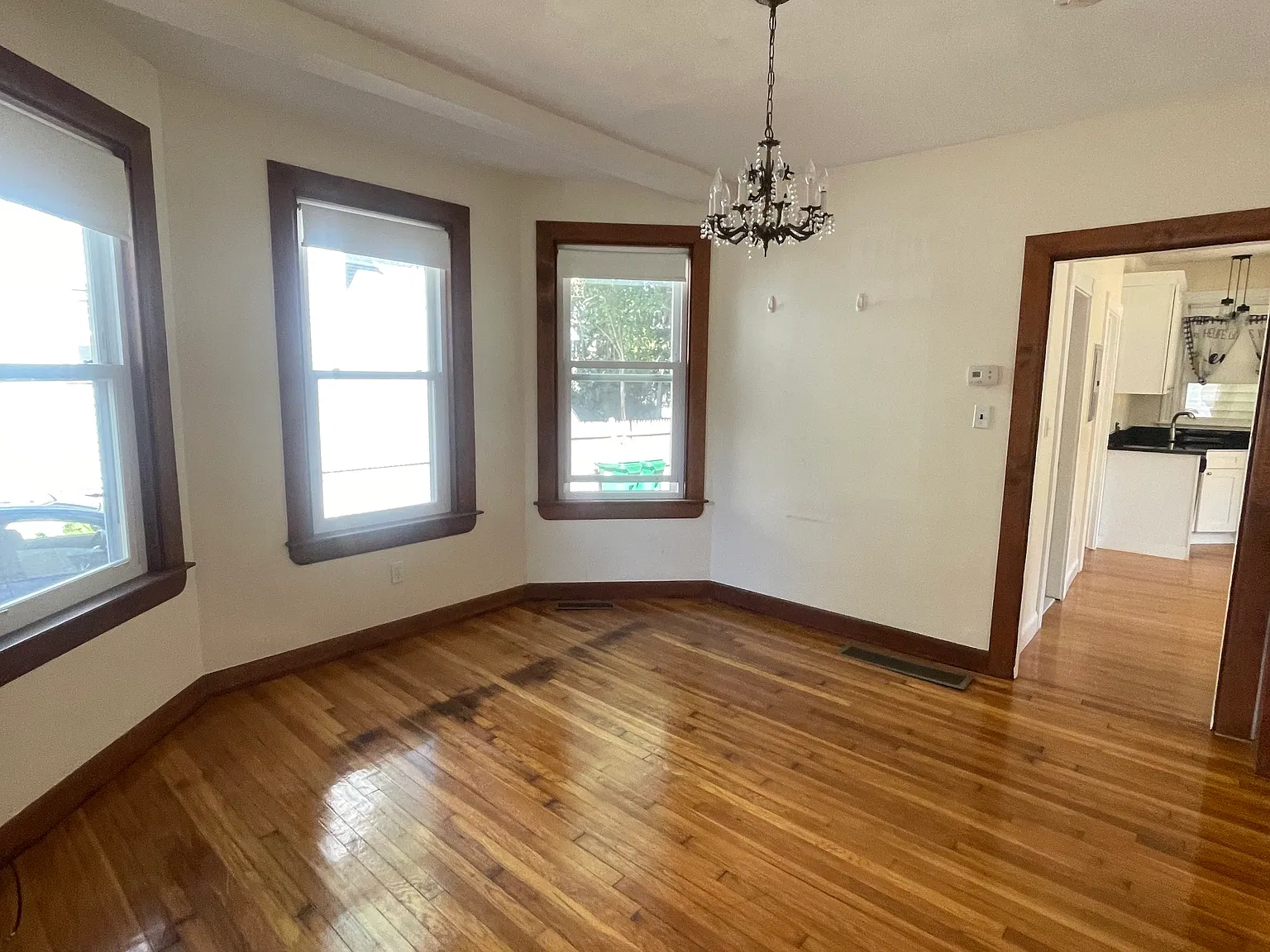 3 bed, $3,495 — Photo 3